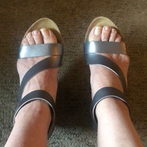 Blowfish cork wedges